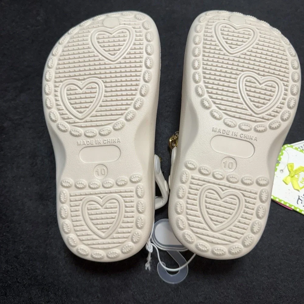First Steps by Stepping Stones Girls Beige Heart Rhinestone shoes  Size 10‎